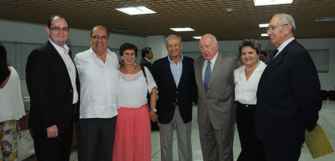 Alcalde Guerrero, complacido por homenaje al l�der c�vico Nelson Garc�s Vernaza
