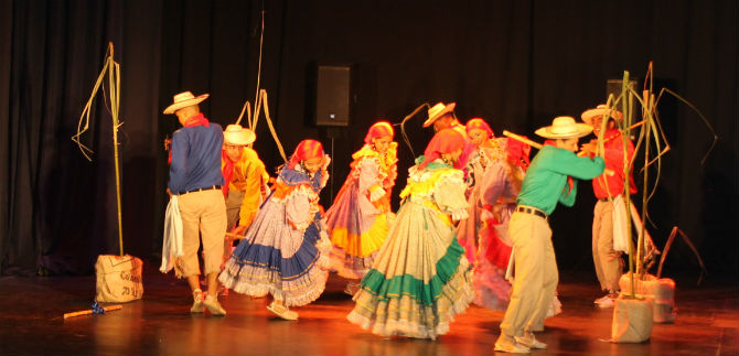 Este s�bado 4 de julio, gran final del Concurso, En Cali se Baila As�