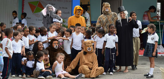 Sensibilizan a estudiantes de 50 instituciones en tenencia responsable de animales