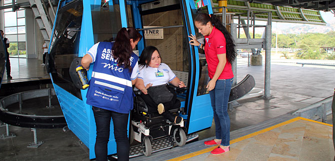 MIO Cable no solo transporta a los cale�os, tambi�n ofrece inclusi�n y empleo