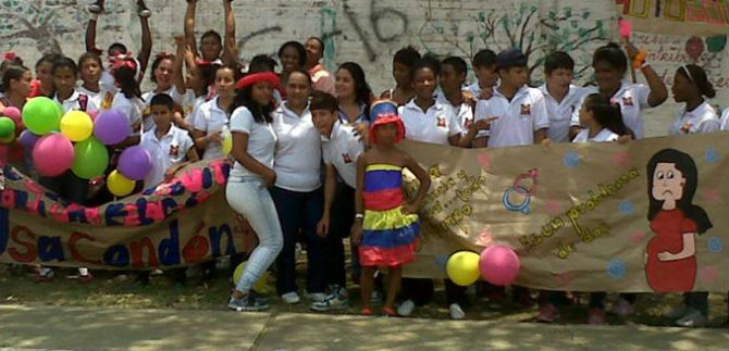 Con carnaval, ofrecen educaci�n para disminuir embarazos en adolescentes