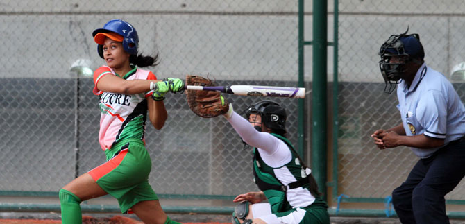 Con softbol femenino iniciaron los Juegos Nacionales en Santiago de Cali