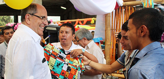 Alcalde Guerrero mostr� bondades de Colectivos, programa para j�venes vulnerables