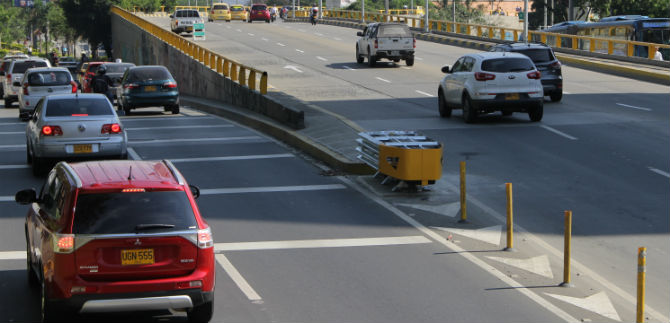 Trnsito instala nuevos amortiguadores de impacto