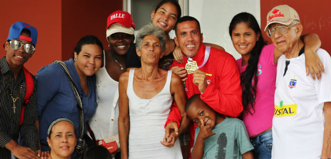 La discapacidad est solo en la mente, Gustavo Ceballos campen en atletismo de los Juegos Paranacionales