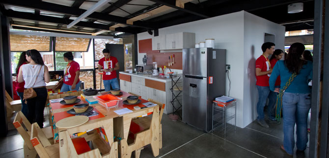 Solar Decathlon super la meta de visitantes