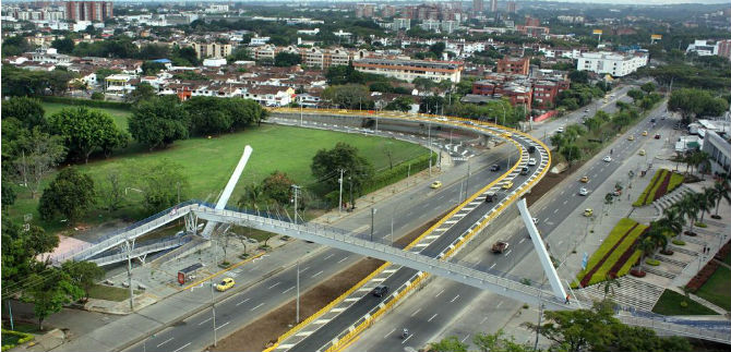 Universidad del Valle entrega estudio de inventarios de puentes de Cali