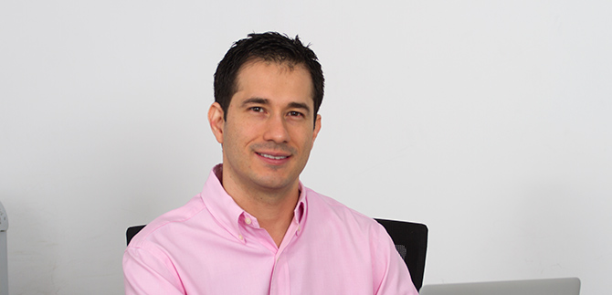 Perfil Secretario General,  Juan Fernando Reyes Kuri