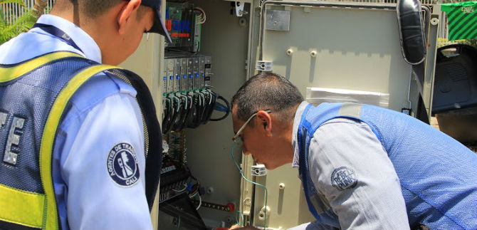 Semforos averiados estn siendo intervenidos por un grupo especial de Trnsito