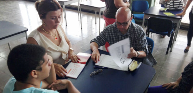 Gu�as de educaci�n para la paz y los derechos son trabajadas por el Comce