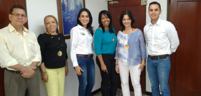 Cali se sintoniza con colegios 10 TIC