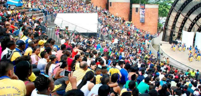 Este domingo todos al Teatro al Aire Libre Los Cristales