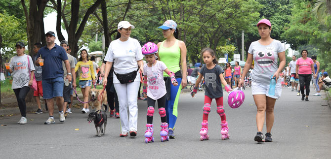 Contin�a la conmemoraci�n del d�a internacional de la Mujer
