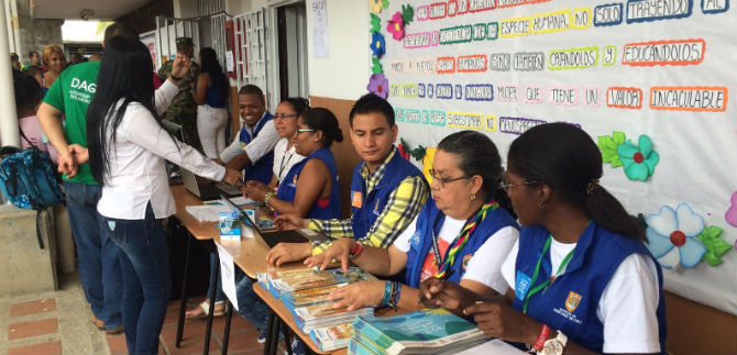 Comuna 14 conoci� la campa�a de reconciliaci�n #Med�tele A La  Paz