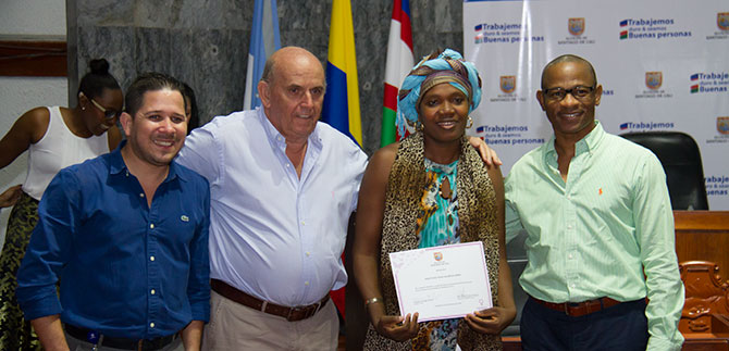 Lila Mujer lanza campaa Pro Fondos viaje a frica