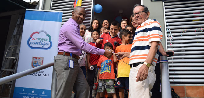 Alcald�a entreg� nueva sede comunal a comunidad de Urbanizaci�n Aguacatal