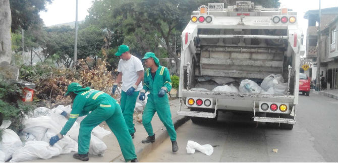 Cerca de una tonelada de residuos salieron del parque Mutis en la comuna 1