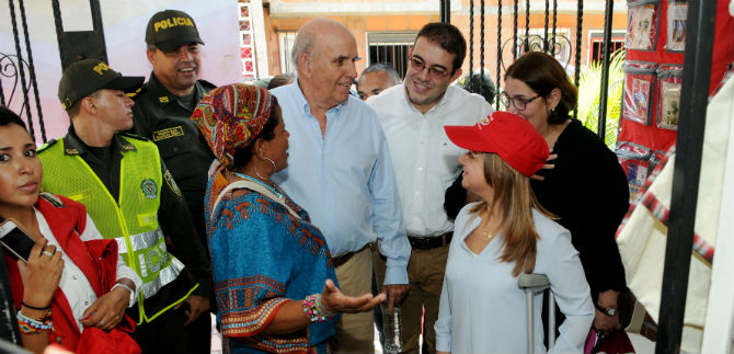 Convenio social firmado por la Alcald�a busca mejorar bienestar de la comunidad de Llano Verde