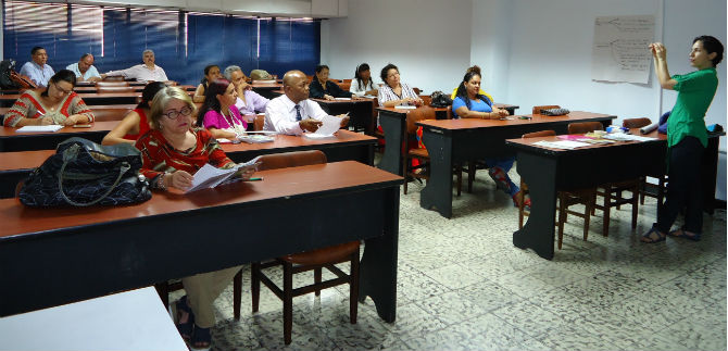 Servidoras y servidores p�blicos est�n tomando diplomado en g�nero y administraci�n p�blica