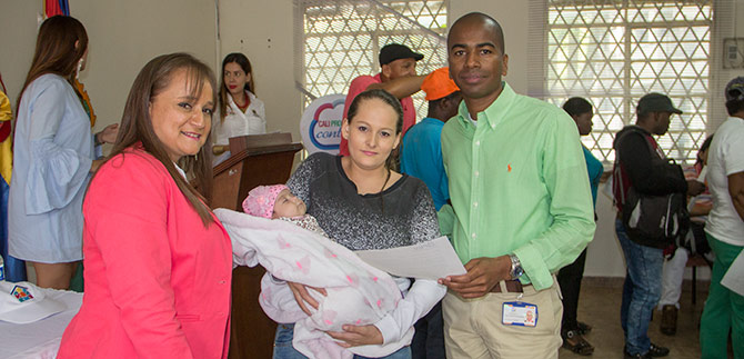 Alcalda de Cali entreg 49 subsidios de vivienda a la poblacin vctima del conflicto armado