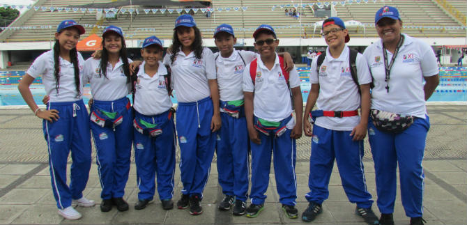 En inicio de la natacin, la comuna 11 se puso en punta con Juan David Moreno como la figura del da