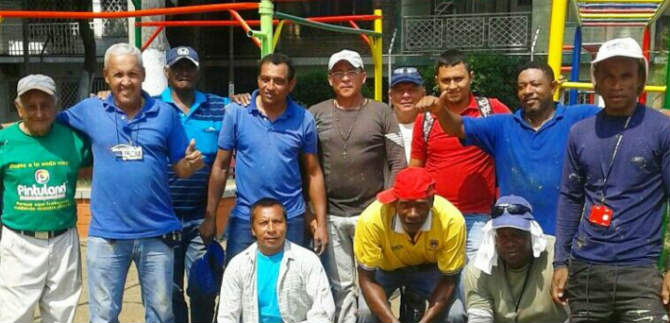Secretara del Deporte, presente en brigada de servicios en la comuna 15