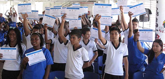 M�s j�venes en Cali se graduar�n como Facilitadores de Paz