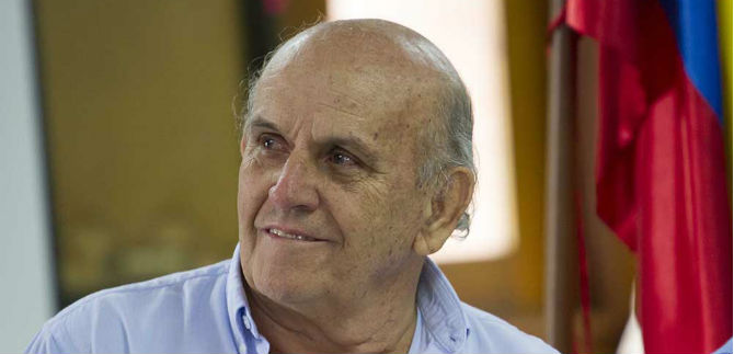Con la firma del nuevo Acuerdo de Paz se abona camino para el progreso, Armitage