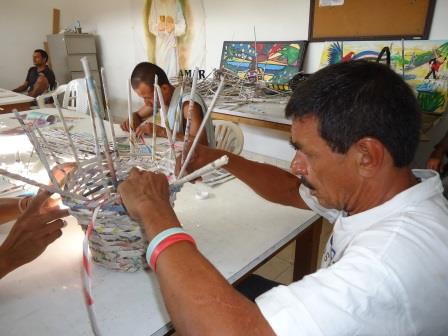 Beneficiarios del hogar Sembrando Esperanzas entregan sus primeros 525 productos