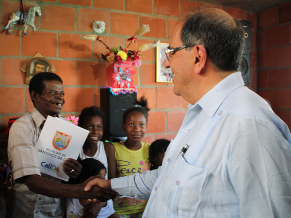 Entregan primeras 60 viviendas beneficiadas con el mnimo vital de agua gratuita, en Potrero Grande