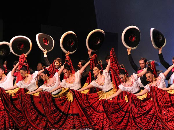 Ballet Folclrico de Mxico inaugur este martes la 1 Bienal Internacional de Danza de Cali