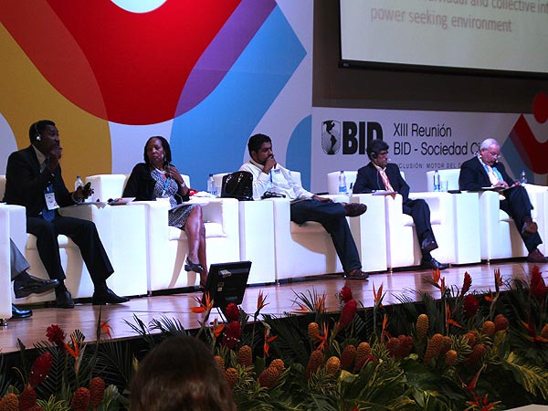 Reunin del BID permiti visibilizar procesos de inclusin en la comuna 20 de Cali