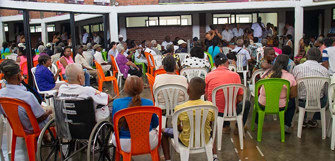 Administracin Armitage otorg 141 subsidios de vivienda a familias de Cali