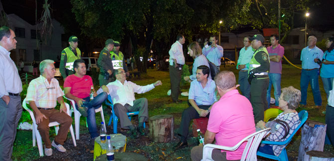 Alcald�a entrega a comunas 2 y 4, parques y zonas verdes con luz blanca