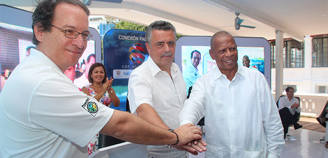 Cable enlazar� al pa�s con 500 mercados del mundo, desde Cali y Buenaventura