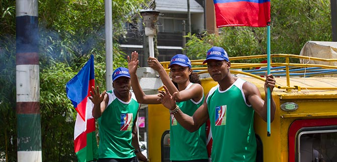 Final feliz tuvo visita del fuego deportivo de los Juegos Municipales  por la ladera de Cali