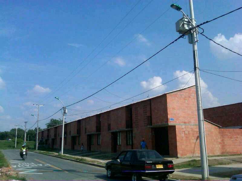 Barrio Taller se llena de iluminaci�n con la instalaci�n de 32 luminarias en seis manzanas