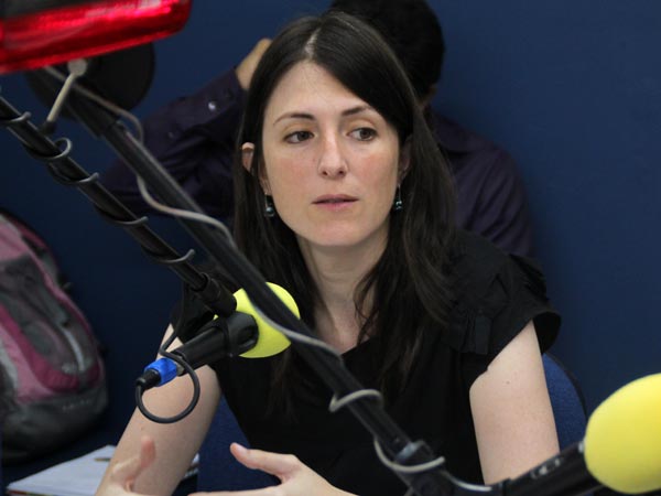 En el consejo comunitario radial, la directora de Hacienda aclar� dudas sobre el impuesto predial
