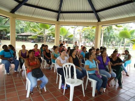 La Asesor�a de Paz contin�a procesos para elegir a hombres y mujeres con liderazgo en M�s Familias en Acci�n