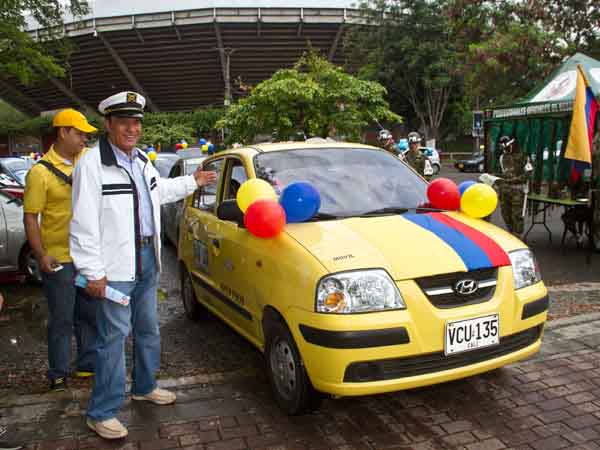 Se lanz� el Programa de Capacitaci�n a Taxistas cale�os en Cultura Ciudadana y Seguridad Vial