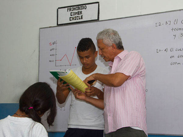 Propuesta de docente de colegio p�blico, en la final del Premio Compartir al Maestro