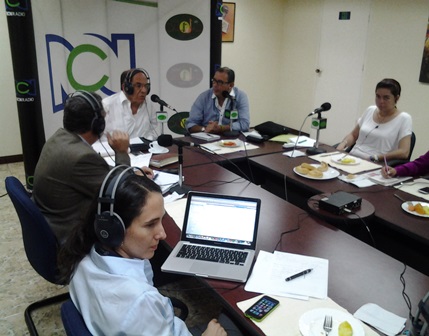 Obras viales, el MIO por la Av. Colombia y pagos de impuestos, ejes del consejo comunitario radial