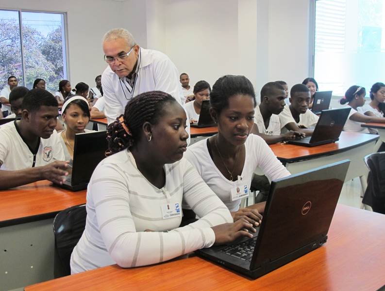 Convocatoria para organizaciones que trabajan con ind�genas y afros: podr�n impulsar proyectos por $ 600 millones