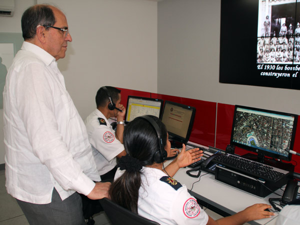Los Bomberos de Cali tienen el m�s moderno centro de operaciones de emergencias del pa�s