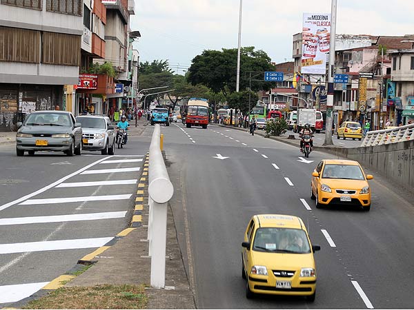 La carrera 10 brinda mayores opciones de movilidad a los cale�os