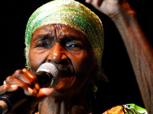 Sentido adi�s desde la Cumbre Afro por fallecimiento de la cantadora Graciela Salgado