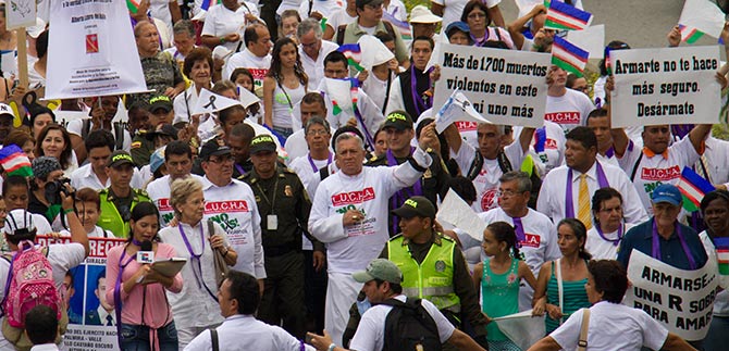 Con marcha, Santiago de Cali repudi� el homicidio y las armas