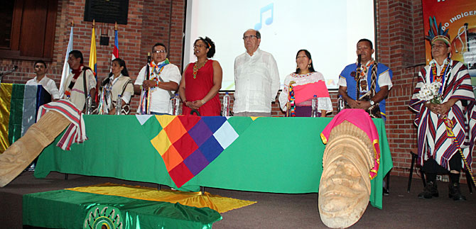 Alcalde ratifica compromiso con ind�genas de Cali y estos reconocen su voluntad pol�tica