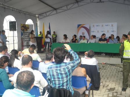 Una menor del barrio El Vallado promueve programa de la Alcald�a y del Icbf contra el trabajo infantil