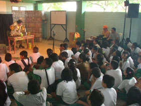 2.100 estudiantes y maestros de 11 comunas, pasaron al tablero por el Comparendo Ambiental